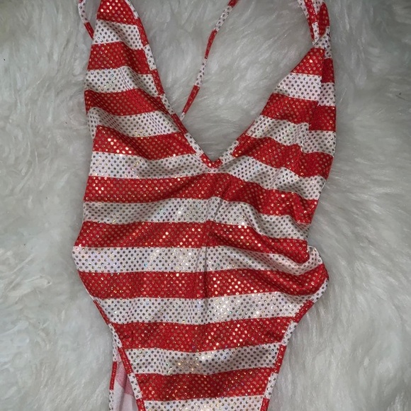 SOLD ON M E R C A R I - Picture 3 of 6